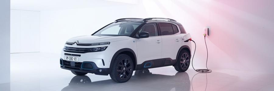  Citroen C5 Aircross SUV Hybrid 2019 года  (WW) (фото 32 из 49)